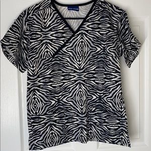 Women’s xs scrub top